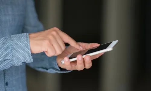 
          Imagem ilustrativa da imagem Google vai testar bloqueio automático de celular furtado ou roubado no Brasil
          