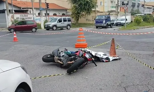 
          Imagem ilustrativa da imagem Guarda-civil de São Paulo mata jovem que empinava moto
          