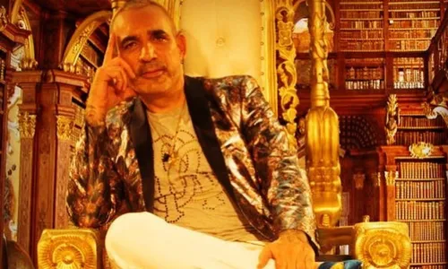 
          Imagem ilustrativa da imagem Herdeiro bilionário é condenado a pagar US$ 900 milhões a vítimas de abusos sexuais
          