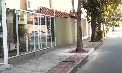 
          Imagem ilustrativa da imagem Homem é preso após ameaçar mulher com uma faca em Jardim Camburi
          