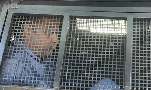 
          Imagem ilustrativa da imagem Homem preso 18 anos após morte de PM no ES planejou crime para roubar R$ 8 mil
          