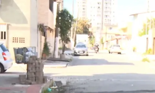 
          Imagem ilustrativa da imagem Idoso é baleado na boca após tentativa de assalto em Vila Velha
          