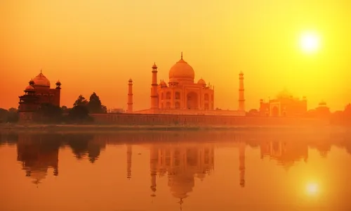 
          Imagem ilustrativa da imagem Índia registra recorde de temperatura com 52,3º C
          