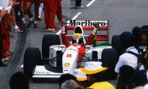 
          Imagem ilustrativa da imagem Inesquecível: 30 anos sem Ayrton Senna
          