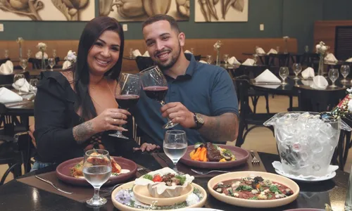 
          Imagem ilustrativa da imagem Jantar especial em hotéis do ES para o Dia dos Namorados
          