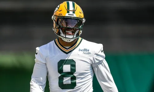 
          Imagem ilustrativa da imagem Jogador da NFL diz que não poderá usar verde no Brasil por causa de gangues
          