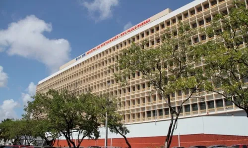 
          Imagem ilustrativa da imagem Jovem de 24 anos fere braços e pernas ao levar choque elétrico em Ipojuca
          