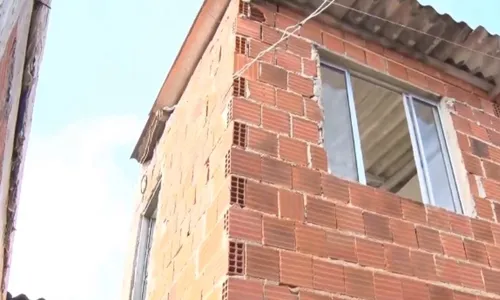 
          Imagem ilustrativa da imagem Jovem é assassinado a tiros em cima da cama na Serra
          