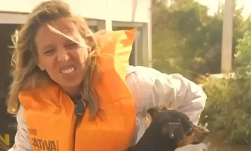 
          Imagem ilustrativa da imagem Luisa Mell diz que quebrou duas costelas no resgate no RS
          