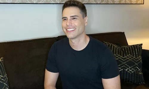 
          Imagem ilustrativa da imagem Luiz Bacci sai do ar às pressas no Cidade Alerta e diz: 'Caso trágico na família'
          