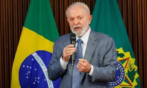 
          Imagem ilustrativa da imagem Lula sobre enchentes no RS: 'Me parece que pessoas não cuidaram das comportas'
          