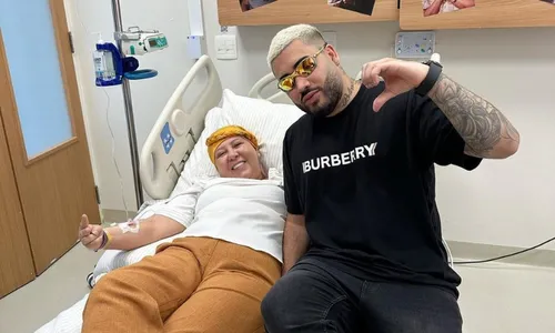 
          Imagem ilustrativa da imagem Mãe de Kevinho faz carta aberta ao filho em luta contra o câncer
          