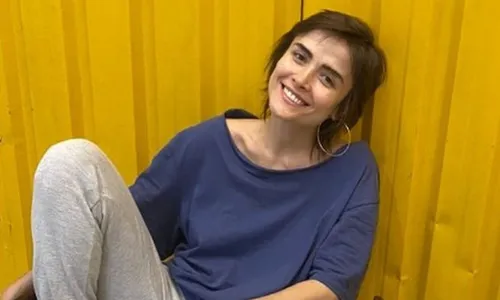 
          Imagem ilustrativa da imagem Maria Casadevall diz que passou por cirurgia após descobrir síndrome rara
          