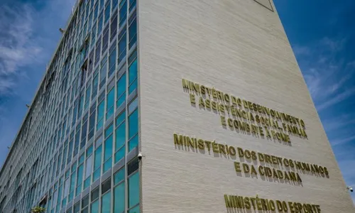 
          Imagem ilustrativa da imagem Maria da Penha entra para programa de proteção após receber ameaças
          