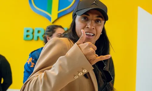 
          Imagem ilustrativa da imagem Marta se apresenta e seleção feminina fica completa para preparação para Paris-2024
          