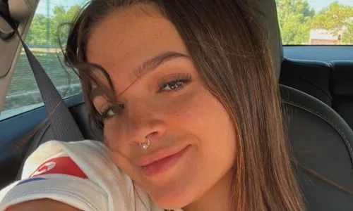 
          Imagem ilustrativa da imagem Mel Maia denuncia deepfake após suposto vídeo íntimo vazado
          