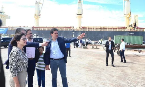 
          Imagem ilustrativa da imagem Ministro Silvio Costa Filho anuncia, no Recife, leilão de portos para agosto
          