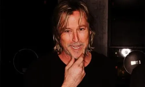 
          Imagem ilustrativa da imagem Morre Charlie Colin, um dos fundadores e ex-baixista da banda Train, aos 58
          