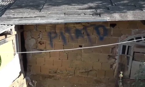 
          Imagem ilustrativa da imagem Mulher ataca vizinho de 84 anos com um facão em Cariacica
          