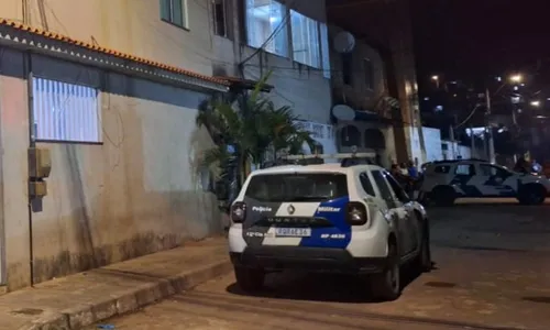 
          Imagem ilustrativa da imagem Mulher é morta com golpes de faca em Vila Velha
          