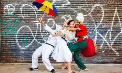 
          Imagem ilustrativa da imagem Mulheres negras pioneiras do frevo ganham reconhecimento em pesquisa inédita
          