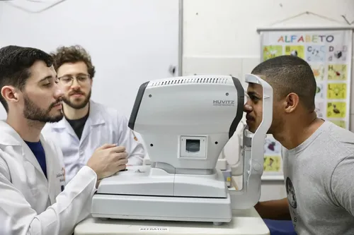 
          Imagem ilustrativa da imagem Mutirão leva serviços gratuitos para a população do Ibura, no Recife
          