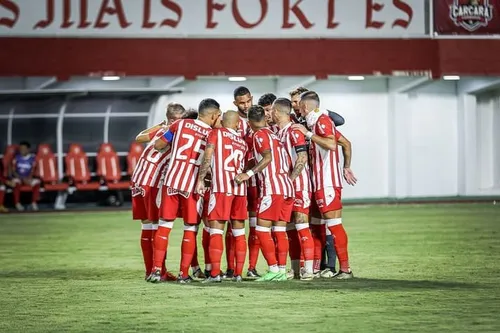 
          Imagem ilustrativa da imagem Náutico empata com Tombense e se mantém fora da zona de rebaixamento
          