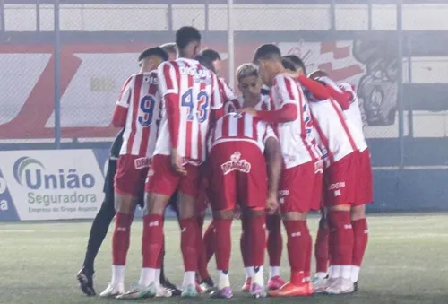 
          Imagem ilustrativa da imagem Náutico perde de 2x0 para o São José e continua fora do G-8 da Terceirona
          