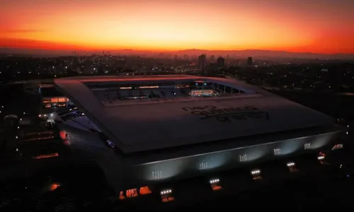 
          Imagem ilustrativa da imagem Neo Química Arena fica mais de 24 horas sem luz após 'defeito nas instalações'
          