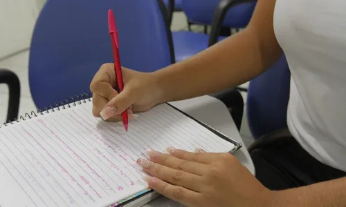 
          Imagem ilustrativa da imagem Novo Ensino Médio terá mais horas de aula e espanhol obrigatório
          