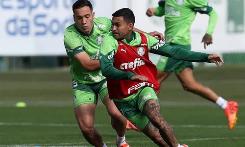 
          Imagem ilustrativa da imagem Palmeiras apresenta Felipe Anderson e recebe Atlético-GO pelo Brasileirão
          