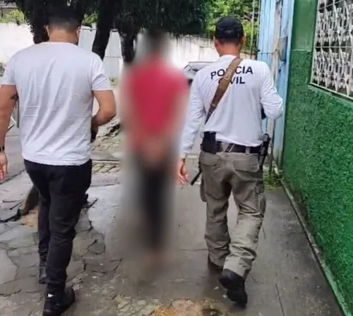 
          Imagem ilustrativa da imagem Pastor de 79 anos é preso em Amaraji (PE) acusado de estuprar filhas gêmeas
          