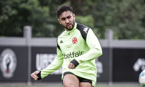 
          Imagem ilustrativa da imagem Payet sente dores na coxa e vira desfalque do Vasco diante do Palmeiras
          