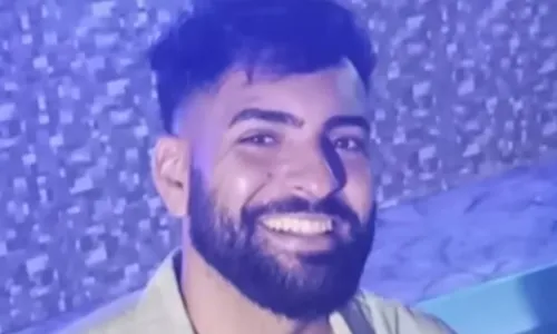 
          Imagem ilustrativa da imagem Investigada por morte de empresário após peeling de fenol se apresenta à polícia
          