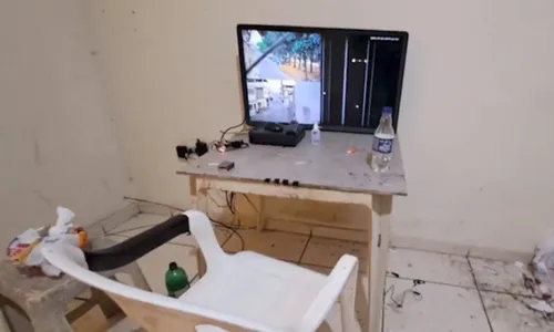 
          Imagem ilustrativa da imagem Central de videomonitoramento do tráfico é descoberta após denúncia anônima no ES
          