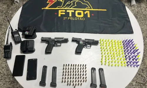 
          Imagem ilustrativa da imagem Policiais militares são recebidos a tiros durante patrulha em Vitória
          