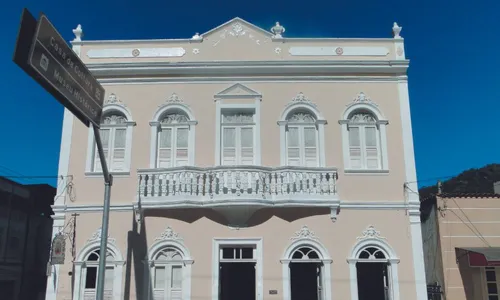 
          Imagem ilustrativa da imagem Prédio centenário em Domingos Martins vai ganhar novo visual
          