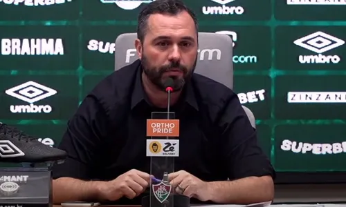 
          Imagem ilustrativa da imagem Presidente do Flu cita fase ruim para saída de Diniz e lamenta: 'Choramos muito'
          