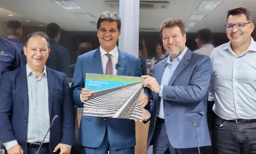 
          Imagem ilustrativa da imagem Projeto de nova ferrovia no Sul do ES é entregue ao Governo do Estado
          