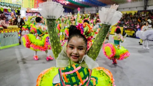 
          Imagem ilustrativa da imagem Quadrilhas juninas passam a ser consideradas manifestação da cultura nacional
          