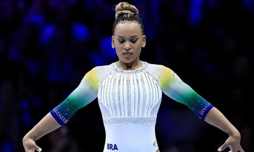 
          Imagem ilustrativa da imagem Rebeca Andrade ganha versão personalizada da Barbie
          