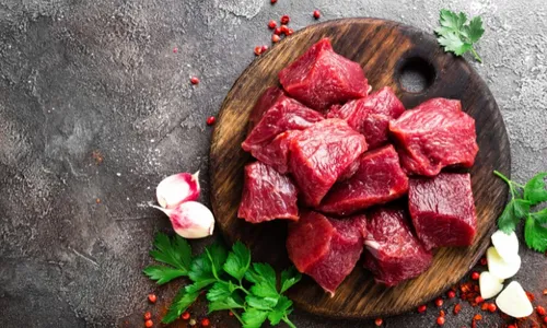 
          Imagem ilustrativa da imagem Reforma tributária: carne fica de fora da cesta básica
          