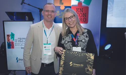 
          Imagem ilustrativa da imagem Renata Gazzinelli: “Precisamos nos livrar de  práticas arcaicas no ensino”
          