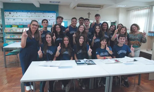 
          Imagem ilustrativa da imagem Resultado do ENEM: escolas particulares vibram com desempenho no exame
          