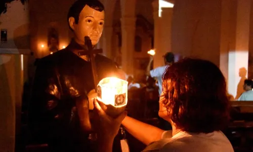 
          Imagem ilustrativa da imagem Romaria Luminosa abre a Festa Nacional de Anchieta
          