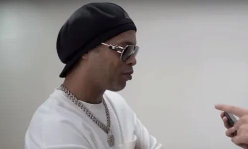 
          Imagem ilustrativa da imagem Ronaldinho Gaúcho detona seleção brasileira: 'Está faltando garra, entrega, tudo'
          