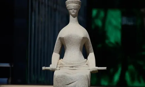 
          Imagem ilustrativa da imagem STF decide que Maria da Penha vale para casais homoafetivos, travestis e trans
          