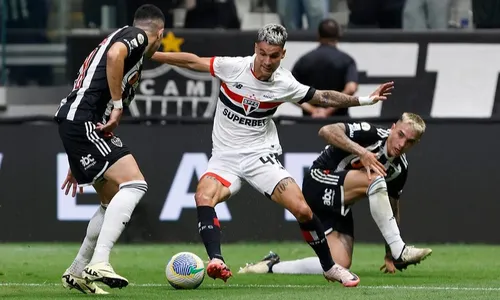 
          Imagem ilustrativa da imagem São Paulo é derrotado pelo Atlético-MG e deixa o G-4 do Brasileirão
          