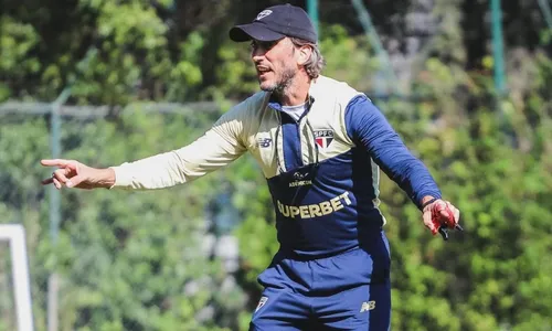 
          Imagem ilustrativa da imagem São Paulo recebe Criciúma mirando encerrar sequência negativa no Brasileirão
          