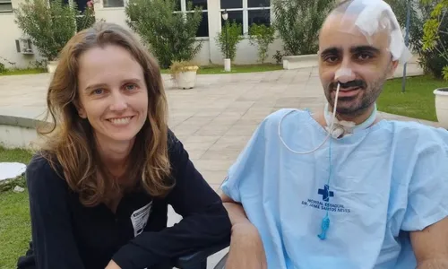 
          Imagem ilustrativa da imagem "São as pequenas vitórias", comemora esposa de soldado da PM baleado na cabeça
          